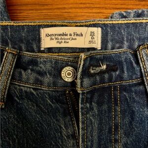 Abercrombie & Fitch High Rise Jeans 90s relaxed fit